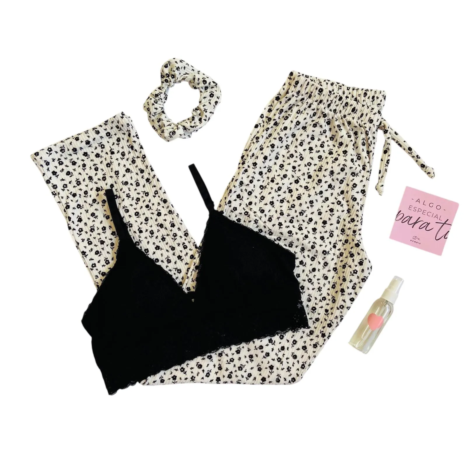 Pijama FLORES ByN Pantalón + Top