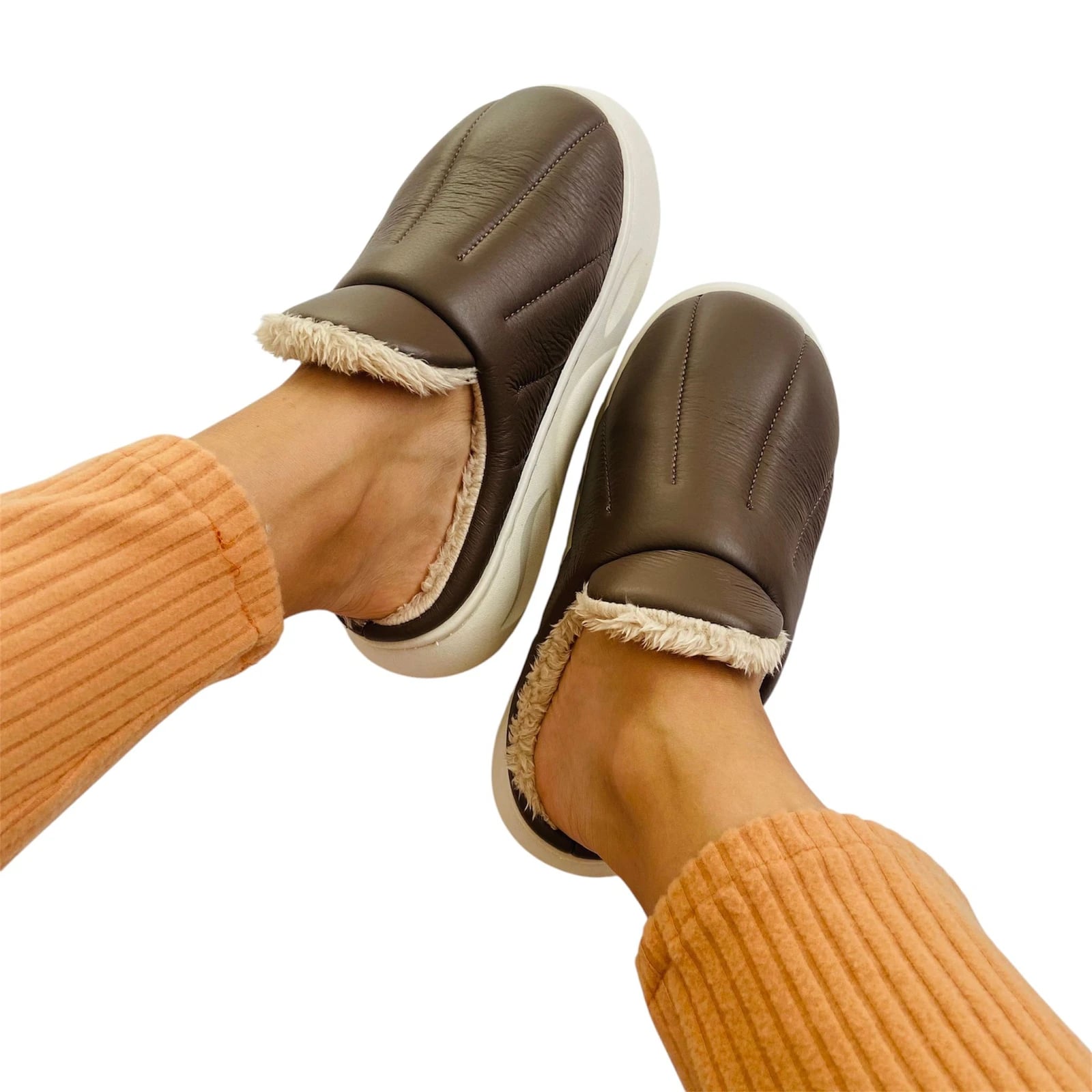 Pantus Semi Cerradas Marrón