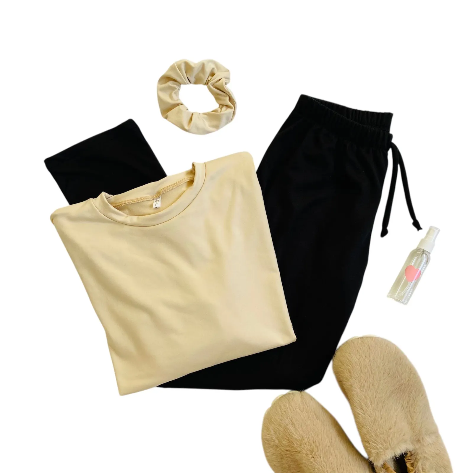 Pijama ALMA Pantalón NEGRO + Reme CAMEL